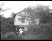 Petter Hanssons familj.

Olof Jonssons text: 