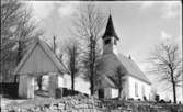 Hol. Kyrka