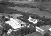 Södra Vings kyrka och Centralskolan, Hökerum