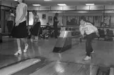 Bowling för barn under februarilovet i Mölndal, år 1985.

För mer information om bilden se under tilläggsinformation.