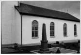 Skölvene kyrka  yttetak av tegel 1988-05-03, Skölvene sn
