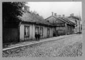 Gatumiljö  Holger Bergius, Sten Sahlin,  Kronogatan 27,29,31,33   Vänersborg