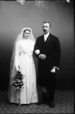 Brudpar.
Verner Vall  Vänersborg