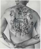 Tatueringsbilder.

Hamnarbetaren Albin Lundström, född i Stockholm 1887.

Bild på ryggen: 