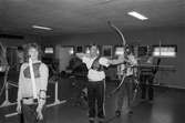 Bågskyttar i Lindome bågskytteklubb, år 1985.
Fotografi taget av Harry Moum, HUM, Mölndals-Posten.