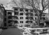 Flerbostadshus under byggnation, kvarteret Alfhild, Uppsala 1936