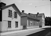 Doktorinnan Rundberg i fönstret, Götgatan 1, Luthagen, Uppsala 1939