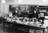 Postverkets Centralförråd, Ranhammarsvägen 16, Ulvsunda. 
1947.  Packrum.