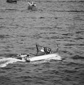 Classic Yacht Festival i Vaxholm 3-5 Juli 1992
Fototillfälle:920704-119
Arne Wongerecht
Båtnamn: SERUAVE?  AWF20