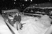 Anders Karlgren skottar snö på SPERANZA