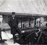 Långresan 22/10 1902 - 18/4 1903. Chef: KK1. H.D.M. Hamilton, Sek.: Kapt. H.W.M. Krusenstierna.
U-löjtn. S.F. Dehlgren.