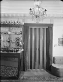 Veckad skjutdörr hos disponent Magaliff