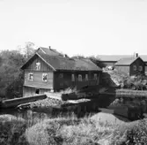 Lelångenbanan. Näst sista resan före nedläggandet, med utgång från Uddevalla. Öxnäs smedja.