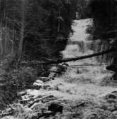 Västra Tunhem sn, Hunneberg, Byklevsfallet 1 Foto: W. Ängermark 1967, Vänersborgs Museum