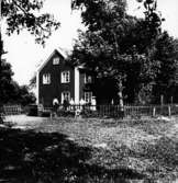 Västra Tunhem sn, Halleberg, Munkebos gästgivaregård juni 1911 nr 5673