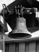 Västra Tunhem sn. Klocka på Rånnum. Gaveln gamla stallet.