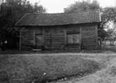 Västra Tunhem sn. Västra Tunhems prästgård, Gammalt magasin 
Foto: N.I.S. 1948, Vänersborgs Museum. Neg 1404 a