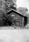 Västra Tunhem sn. Västra Tunhems prästgård, Gammalt magasin  Foto: N.I.S. 1948, Vänersborgs Museum. Neg 124 b