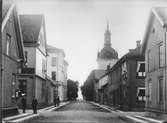Kyrkogatan mot Plantaget (korsningen Sundsgatan)  Vänersborg