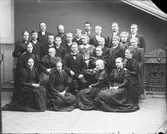 Vänersborg. Elfsborgs läns Dövstumskola, senare Vänerskolan. Gruppbild lärare och elever