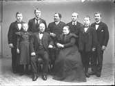 Slaktarmästare Gustaf Dafgård med familj, Vänersborg.