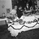 Julbord på Industrihotellet i Huskvarna på 1960-talet.