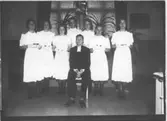 Konfirmander och prosten Bengt Swarén, Statens skolhem   Vänersborg