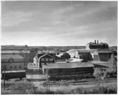 Wargöns AB.

Wargöns fabriksanläggningar i Trollhättan 1948.

Bolaget köpte 1929 Trollhättans Elektriska Masugn. 1947 kompletterades trollhätteverket med inköp av samtliga aktier i Trollhättans Elektrothermiska AB, vars anläggningar gränsade till de av Wargön redan ägda anläggningar.