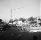 Wargöns AB. Byggnation av PM 5 1959-60. Foto och påförd text av dåvarande ritkontorschefen Ragnar Söderberg.

Byggnaden för PM 5 börjar taga form, arbetet med grundplintar o balkar är klart och formsättningen av källarplanet är i full gång.