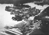 Wargöns AB.
Flygfoto över pappersbruket, sannolikt 1918 och utfört av Linde Barrlind, vilken var stationerad vid Tenggrenstorp i Vänersborg under åren 1915 - 1918.