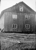 Arbetarebostad vid gamla bruket från söder  Rådanefors  Ödeborg