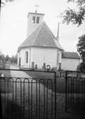 Exteriör och klockstapeln.  Rölanda kyrka