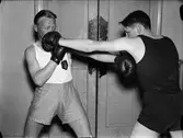 Två män boxas, Uppsala 1943
