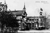 Munksjö villa vid Munksjö AB i Jönköping. Det ursprungliga pappersbruket grundades 1862 i Jönköping av Johan Edvard Lundström och Lars Johan Hierta. Bruket fick sitt dåvarande namn 'Munksjö Pappersbruk' efter placeringen vid Munksjöns västra strand. 1890 bildades Munksjö AB.