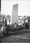 Minnesstenen över 47 soldater rest i Lilla Edet 1930. Avtäcktes 29.8