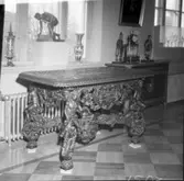 Bord, tillhört kejsar Wilhelm. Sålt till tandläkare Knut Lofter  Trollhättan