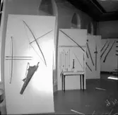 Vänersborgs Museum. Vapenutställning. Vapen från museets samlingar.