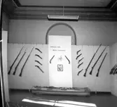 Vänersborgs Museum. Vapenutställning. Vapen från museets samlingar.