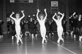 Kållereds Gymnastikförening har uppvisning i Ekenhallen i Kållered, år 1985.

För mer information om bilden se under tilläggsinformation.
