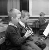 Musikundervisning i Hakarps skola den 5 december 1960