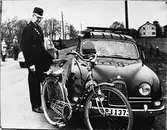 Västra Tunhem. Polisman E. Rud. Blomster.