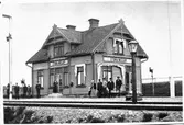 Järnvägsstationen   Stora Mellby