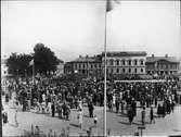 Torget Vänersborg 1945. Fredsmanifestation