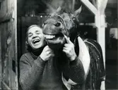 Bernt Arvidsson & Peugeot ca 1978-1979. Bernt kallades även Bil-Bernt då han sålde bilar av märket Peugeot. Morfar till välkända travtränaren Björn Goop. 

Blandade bilder inslamlade i samband med dokumentation av Åby Stallbacke och Stallgårdarna 2015.