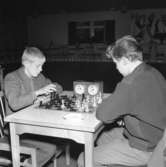 Schackturnering i Huskvarna Folkets Park på 1960-talet.