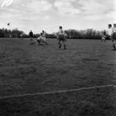 Fotbollsderby mellan J-Södra och HIF på Vapenvallen i Huskvarna den 15 april 1956.