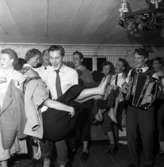 Mystisk resa med dans i september 1956.