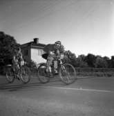 Bild från småländska uttagningen till Sverigeloppet på cykel år 1956.