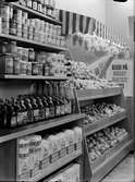 Matvaror i livsmedelsaffär, sannolikt Uppsala, 1949