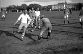 Match på den av JBK:are ombyggda Junevallen ovanför Friaredalen i Jönköping på 1950 talet. Den äldre Jönköpings bollklubb bildades 1919. Klubben hade starka kopplingar till Tändsticksbolaget och arbetarbostäderna på Väster. År 1931 bildades Bollklubben 31, sedermera Jönköpings Bollklubb.